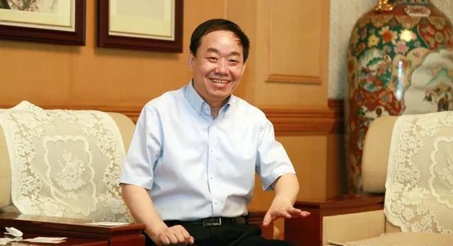 揭秘与解析，2024新奥精准版资料精选详解与实施策略